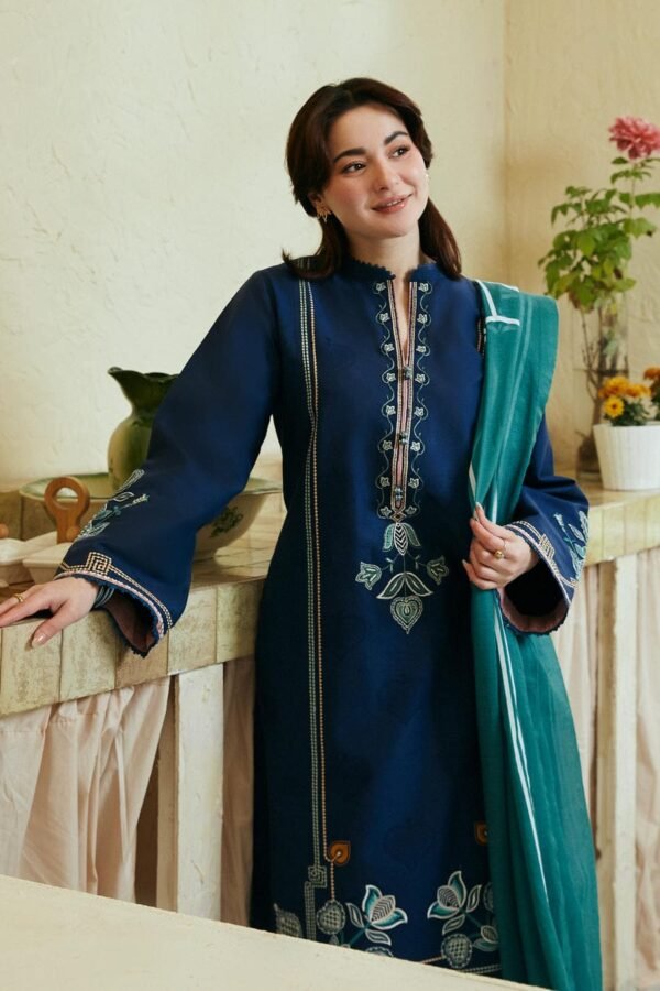 Article#5 3pcs Women's Unstitched Lawn Embroidered suit
