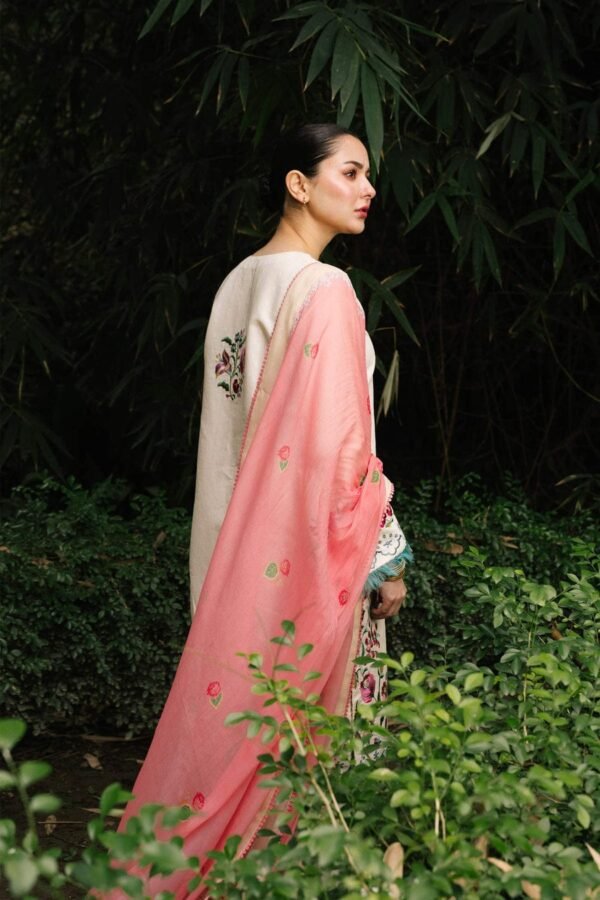 Article#7 3pcs Women's Unstitched Lawn Embroidered suit - Image 2